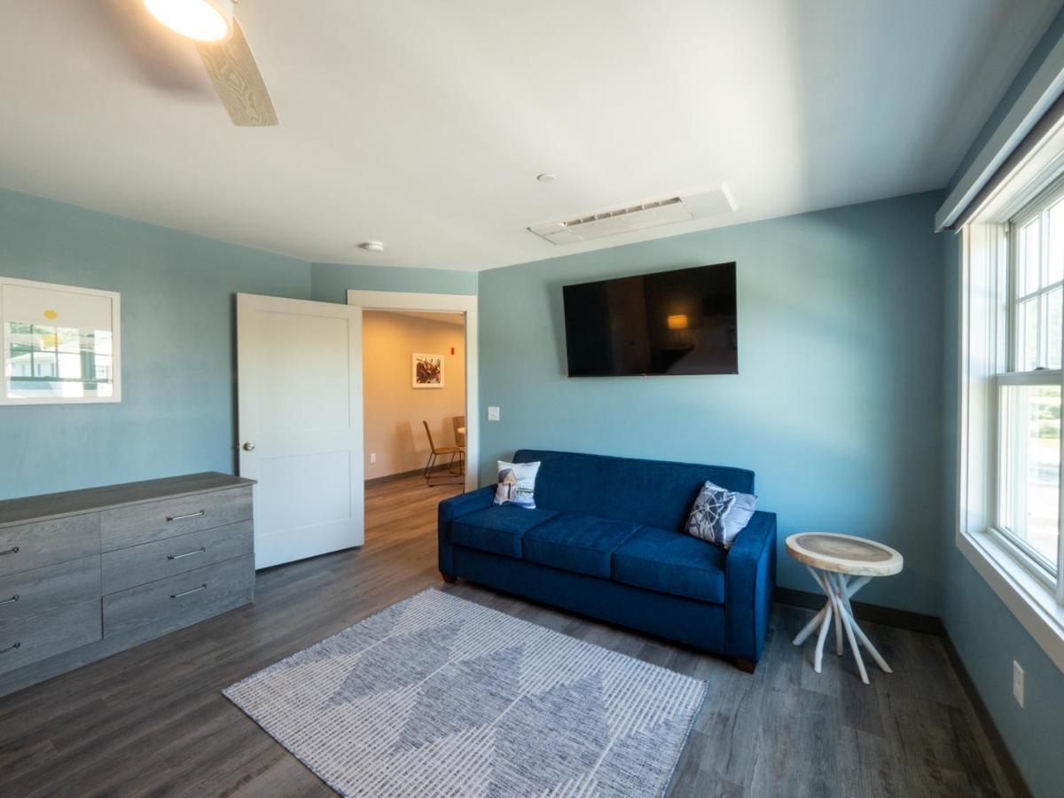 Long Beach Suites Глостер Экстерьер фото